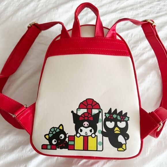 Hello Kitty Holiday Backpack & Card Holder - Picture 4 of 7